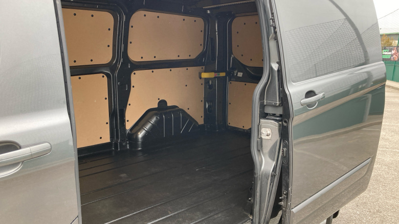 Ford Transit Custom 340 L1 Diesel Fwd 2.0 EcoBlue 170ps Low Roof Limited Van Auto